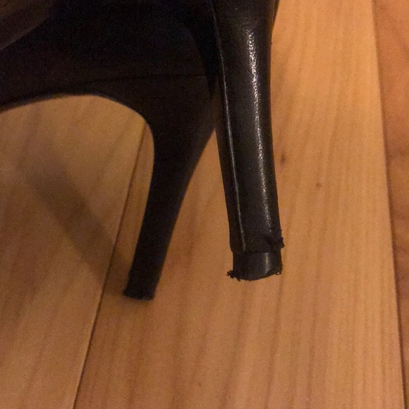 Vince Camuto 3 inch Pumps - Picture 4 of 9